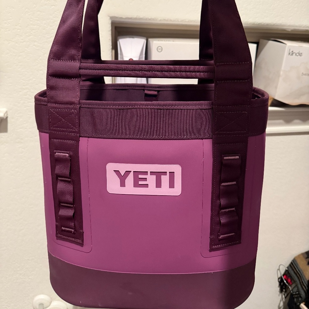 Yeti Camino Carryall Tote 20